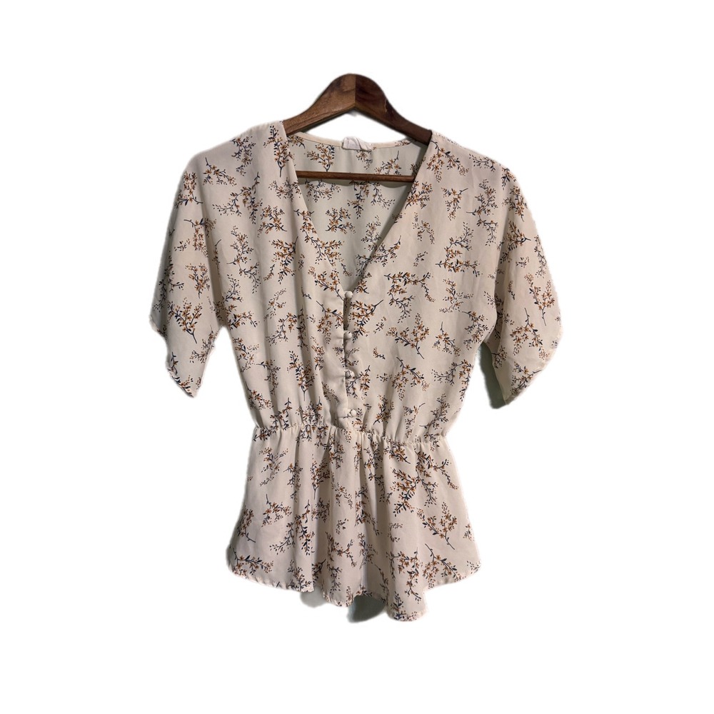 Sienna Sky Floral Peplum Blouse Womens Small‎ Cream Excellent Button V-Neck Top